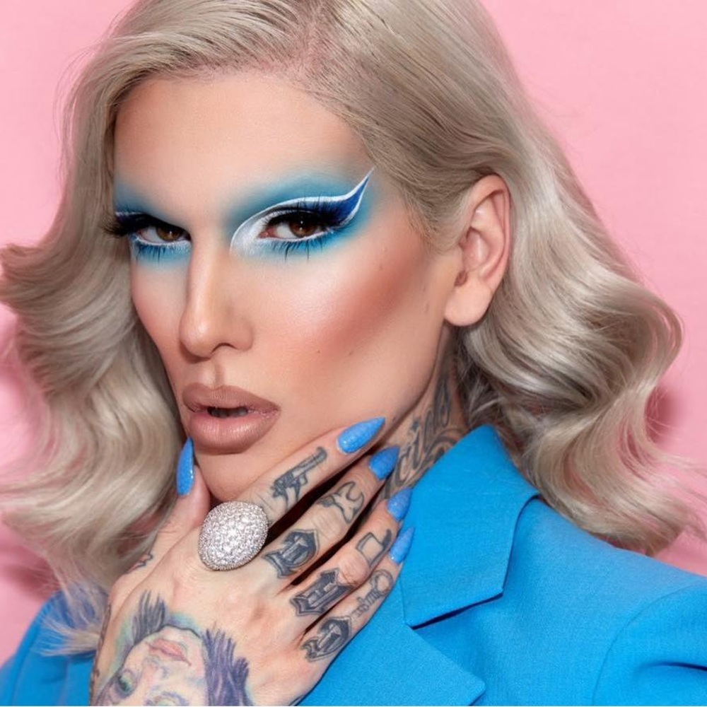 Jeffree Star Cosmetics (XL)